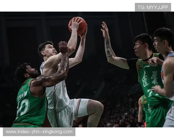 CBA辽宁最后一刻三分命中为城市带来欢庆——用一记三分点亮城市的生活方式