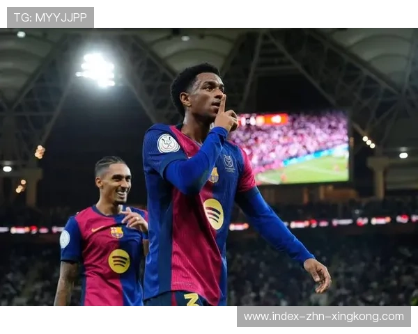 巴萨亨里克快速反击推射成功:速度与信念在草地上的绽放