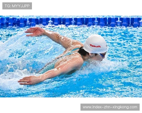 游泳短距离蝶泳发力强势冲刺：从技术到训练的全景解码
